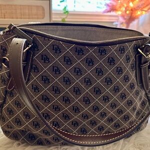 Dooney & Bourke Large Nina Shoulder Bag Tote Brown - Signature Canvas Monogram